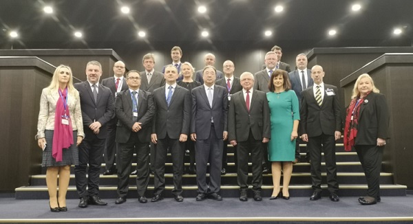 42a2c5ebf6854ae891013558281a5da8[1] - 副本.jpg