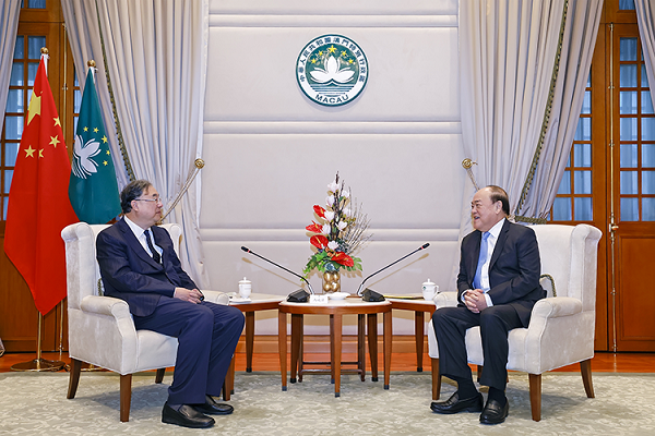 马晓伟主任会见澳门特区行政长官贺一诚.png